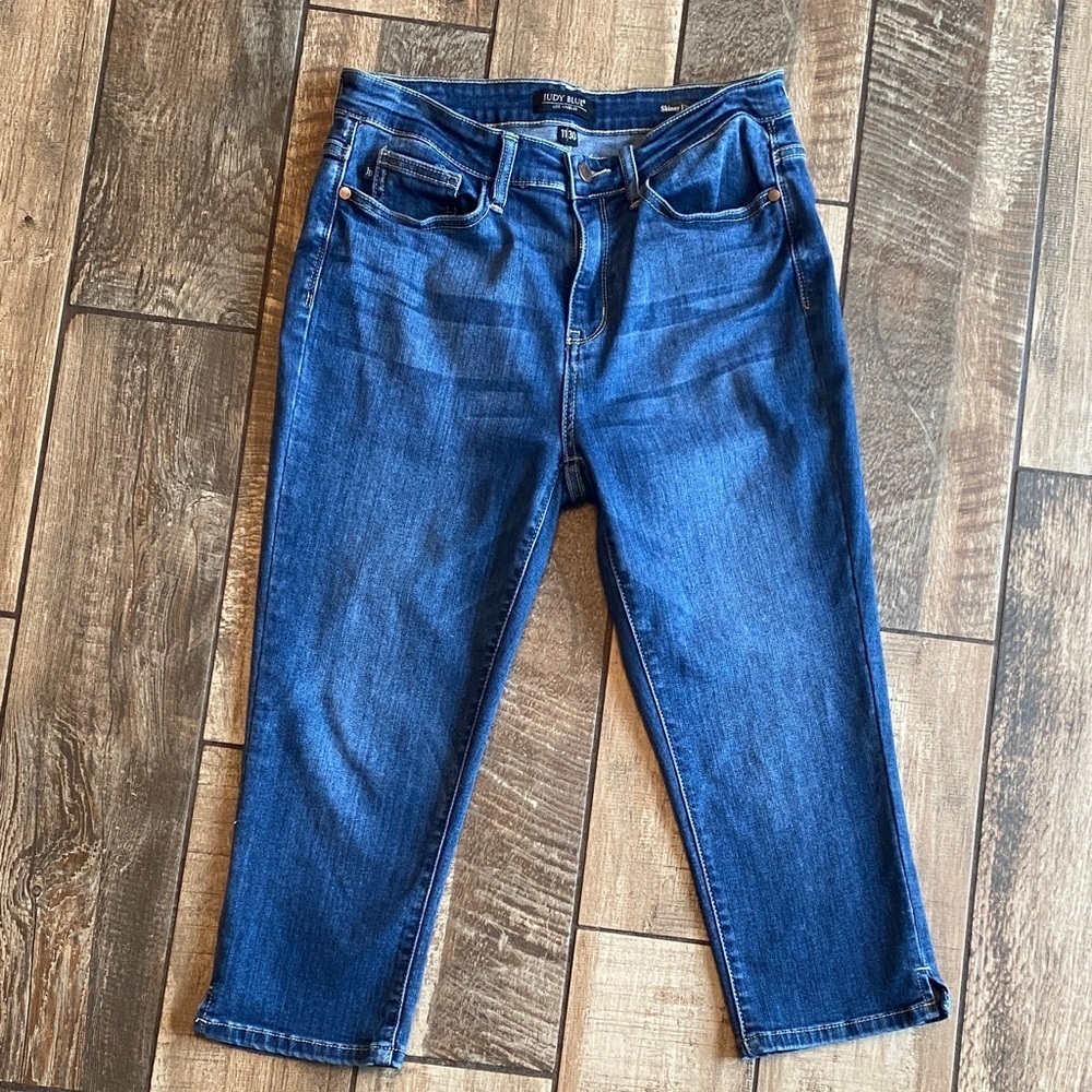 Judy Blue Dark Wash Skinny Fit Capri